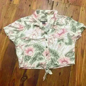 Havana Jack’s Cafe button down Floral Crop Top Short size large